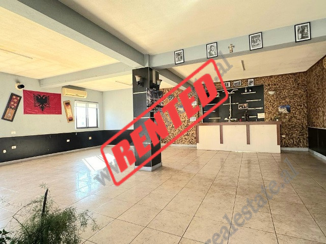 Commercial space for rent in Vangjel Noti street in Tirana.
The environment it is positioned on the